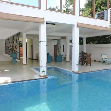 Binnacle Negombo Luaran gambar